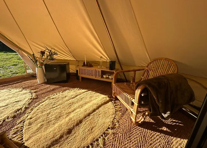 Роскошный шатер Tribu Сан-Бартоломеу-де-Мессинеш